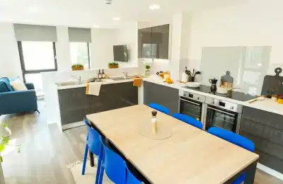 Currus Court, Canterbury - Canterbury, England, United Kingdom - Kitchen