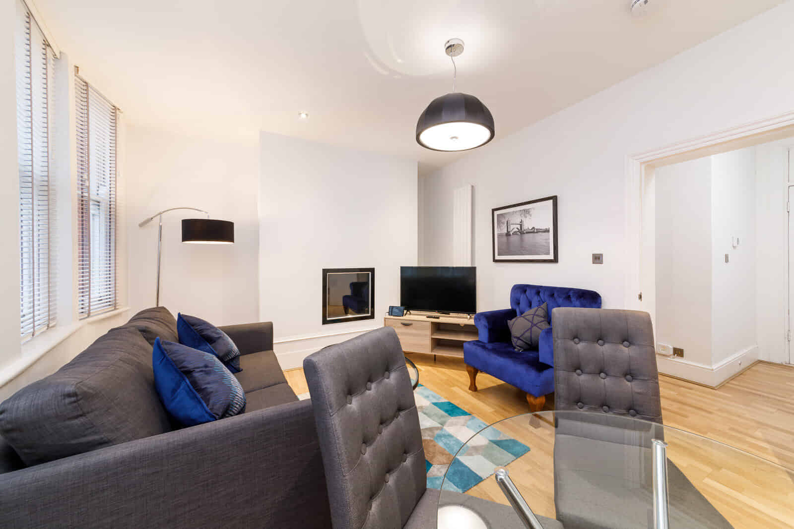 Garrick Mansions, London - London, England, United Kingdom - Amenities