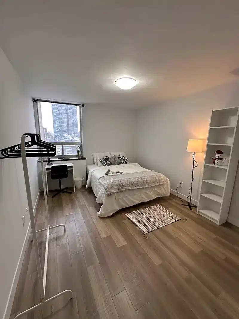 Amenities?w=400&h=260&fit=crop&q=40&auto=format&trim=auto