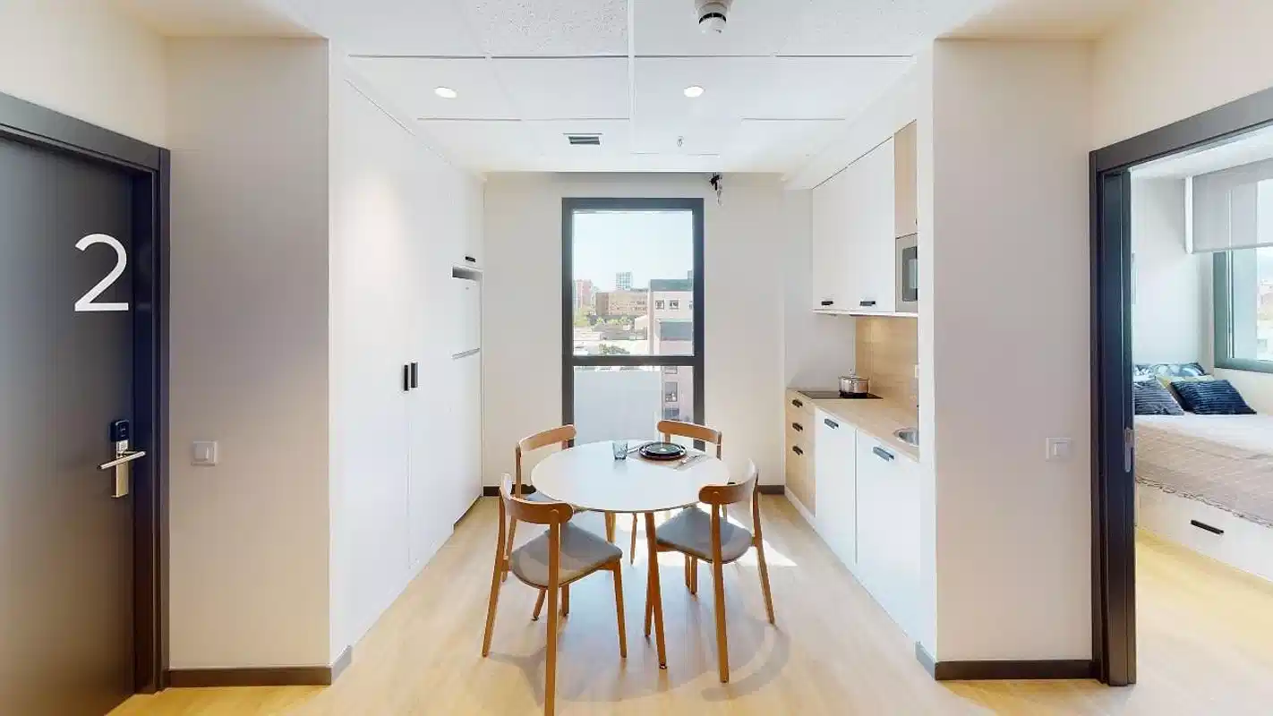 Amenities?w=400&h=260&fit=crop&q=40&auto=format&trim=auto