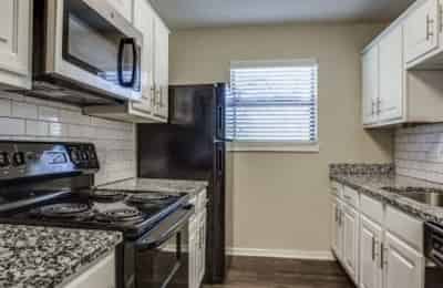 Dalton Apartments - Arlington, Texas, United States - Kitchen