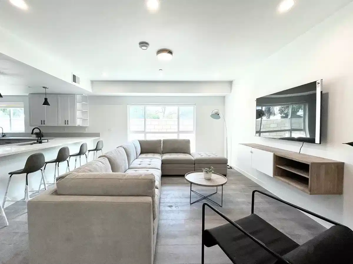 1439 W 37th Dr, Los Angeles - Los Angeles, California, United States - Common Area