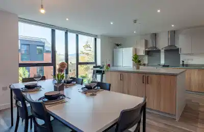 Hill View Place, Exeter - Exeter, England, United Kingdom - Kitchen