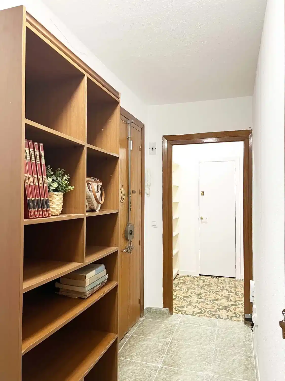 SPC 28004, Madrid - Madrid, Spain - Amenities