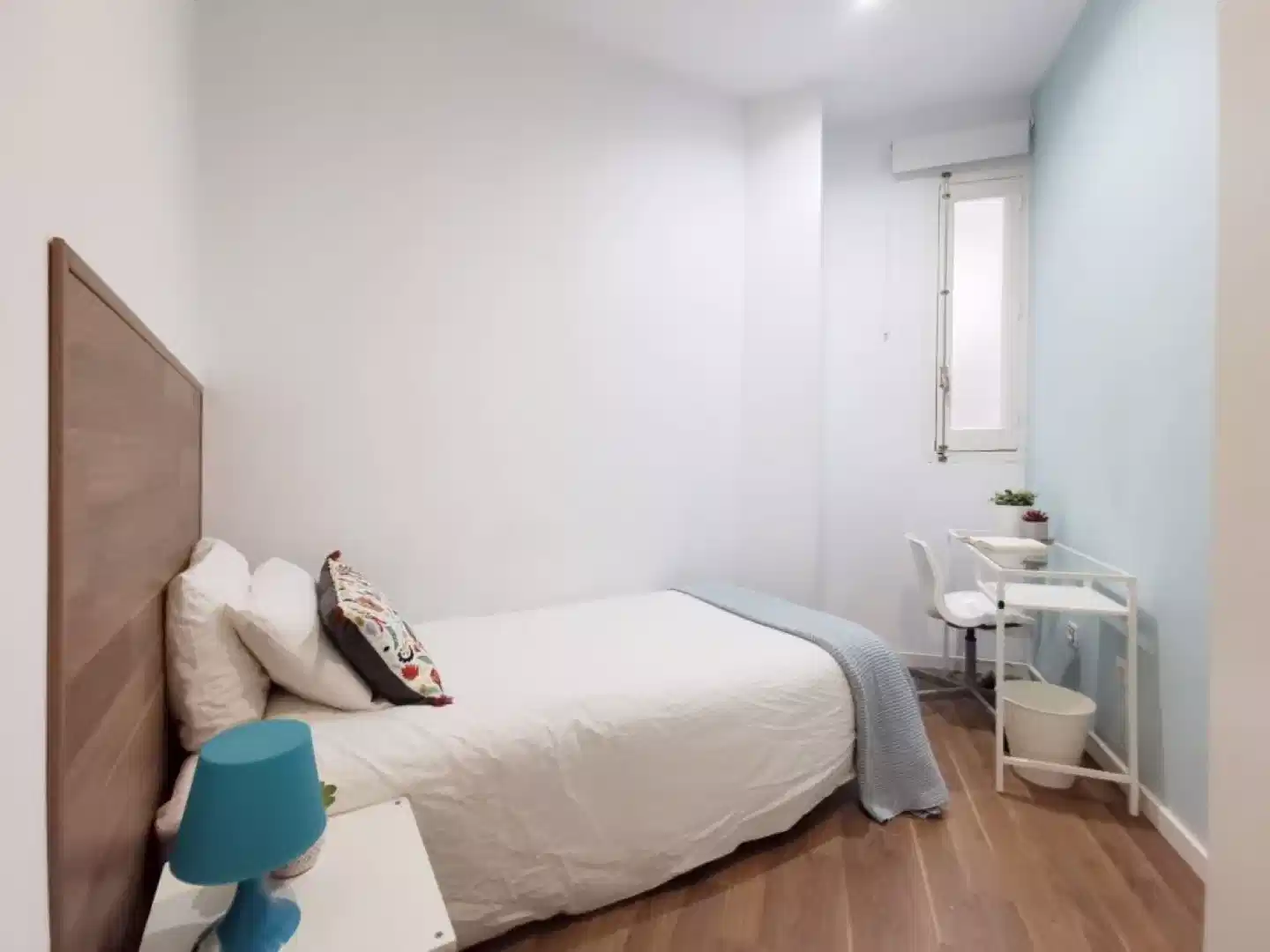 SPC 28012, Madrid - Madrid, Spain - Room in a 9 Bedroom 2 Bathroom (Calle De Valencia) - Bedroom