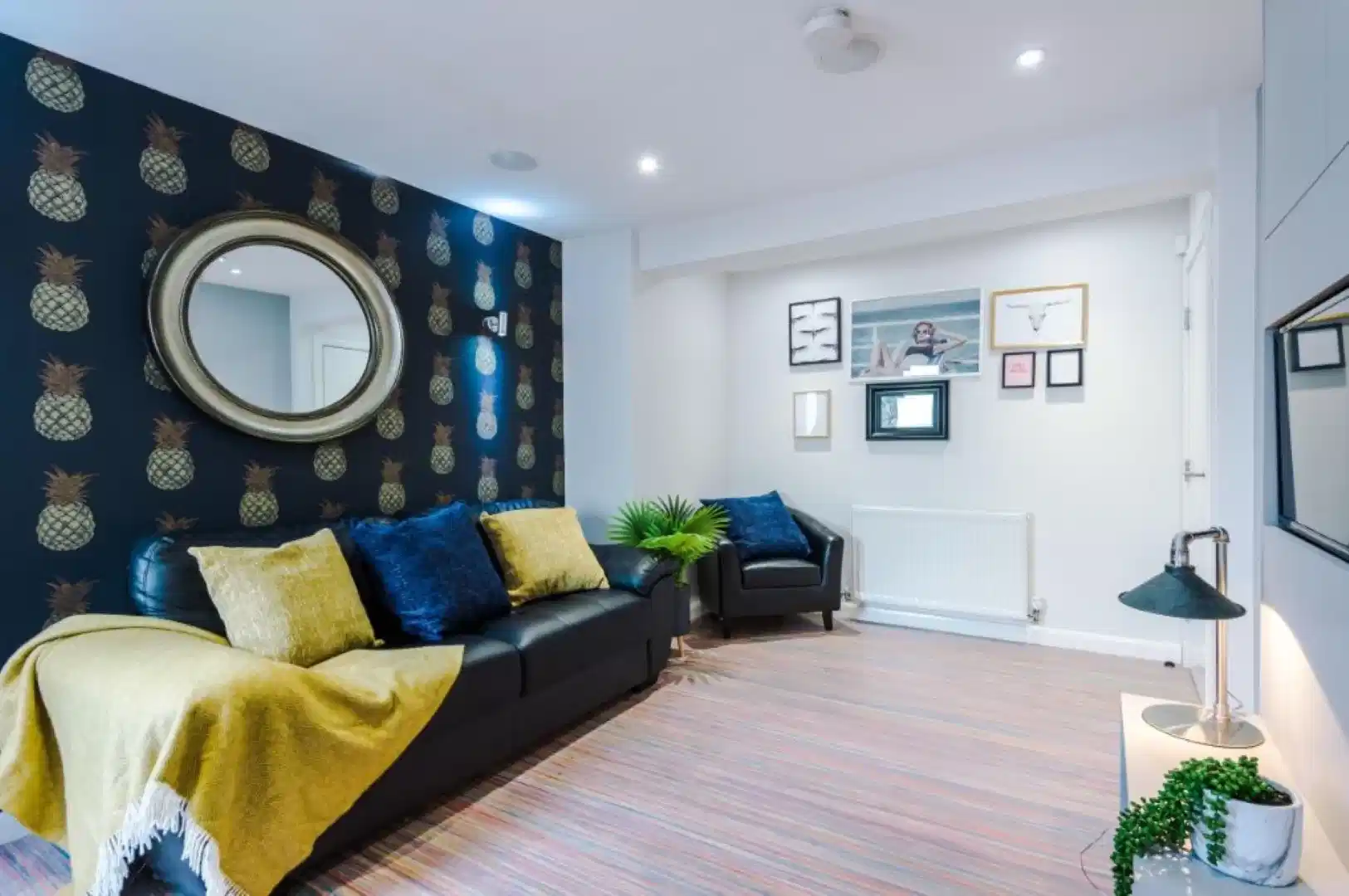 Room in a 5 Bedroom Apartment, 27 Church Street, Newcastle (ST5 6JQ) - Newcastle-under-Lyme, United Kingdom - Common Area