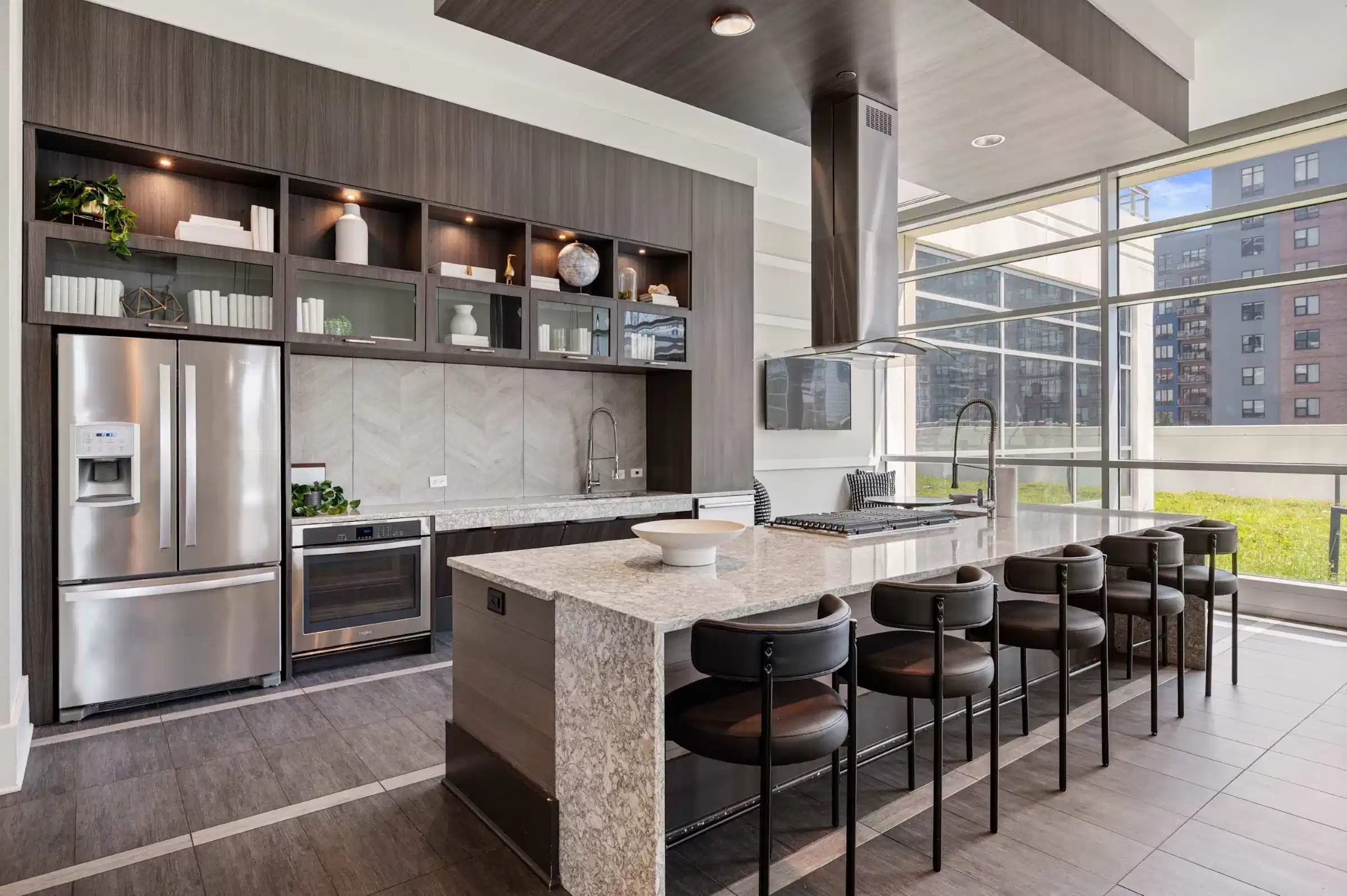 The Elle Apartments, Chicago - Chicago, Illinois, United States - Kitchen