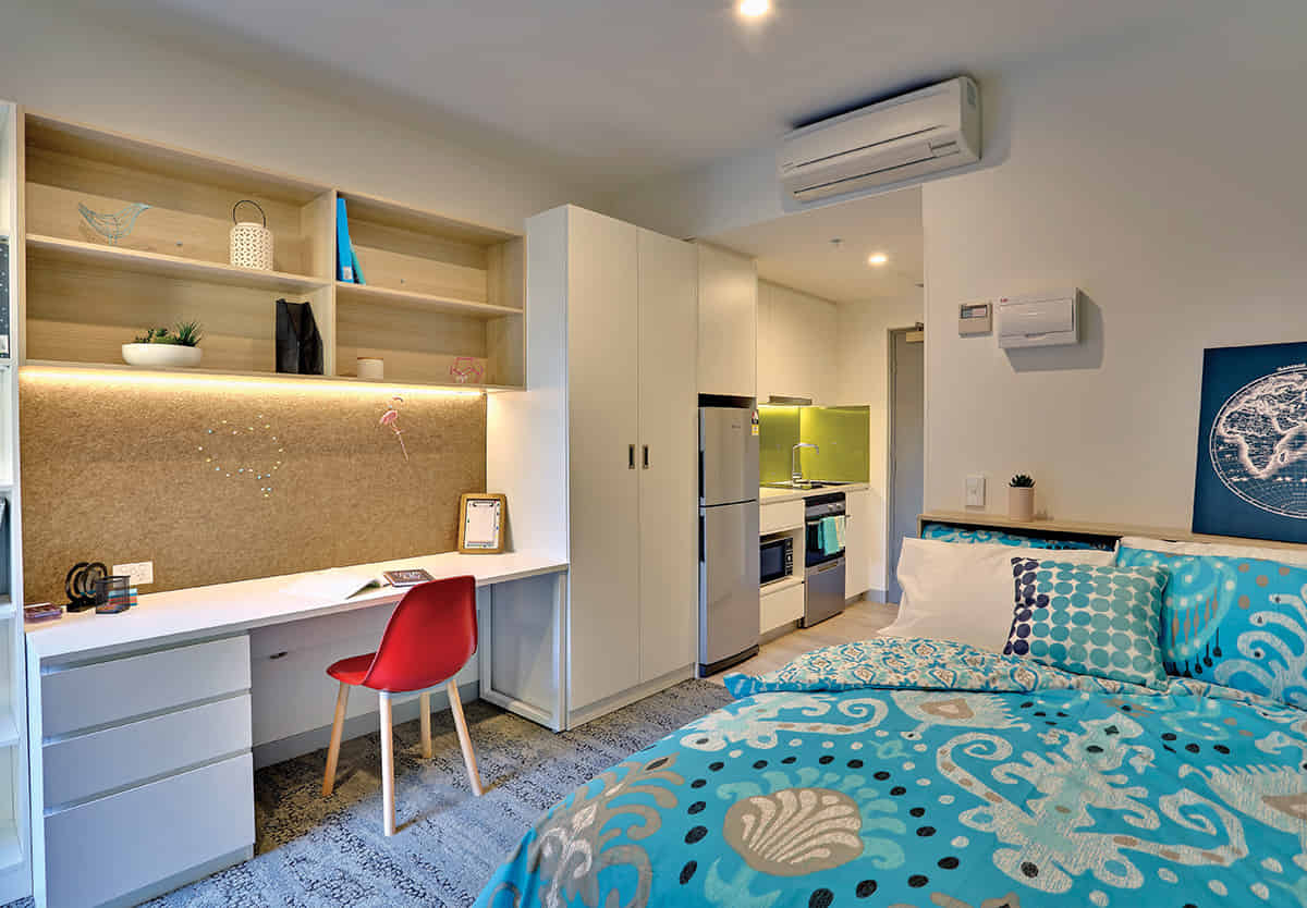 Amenities?w=400&h=260&fit=crop&q=40&auto=format&trim=auto