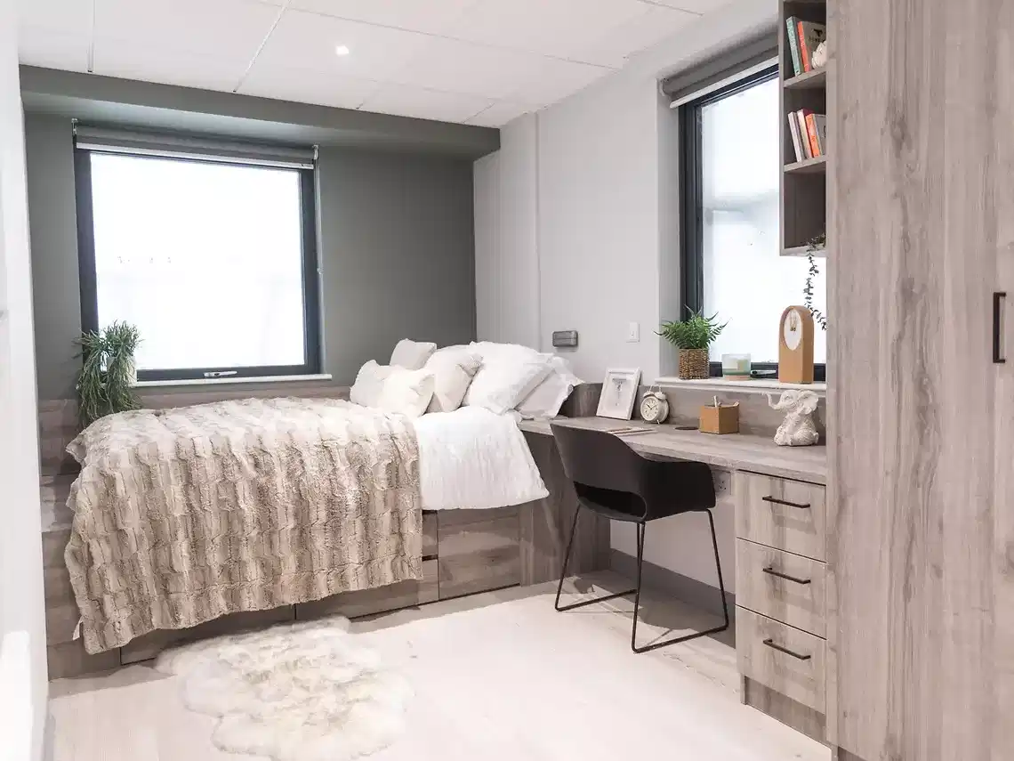 Superior Studio - Bedroom