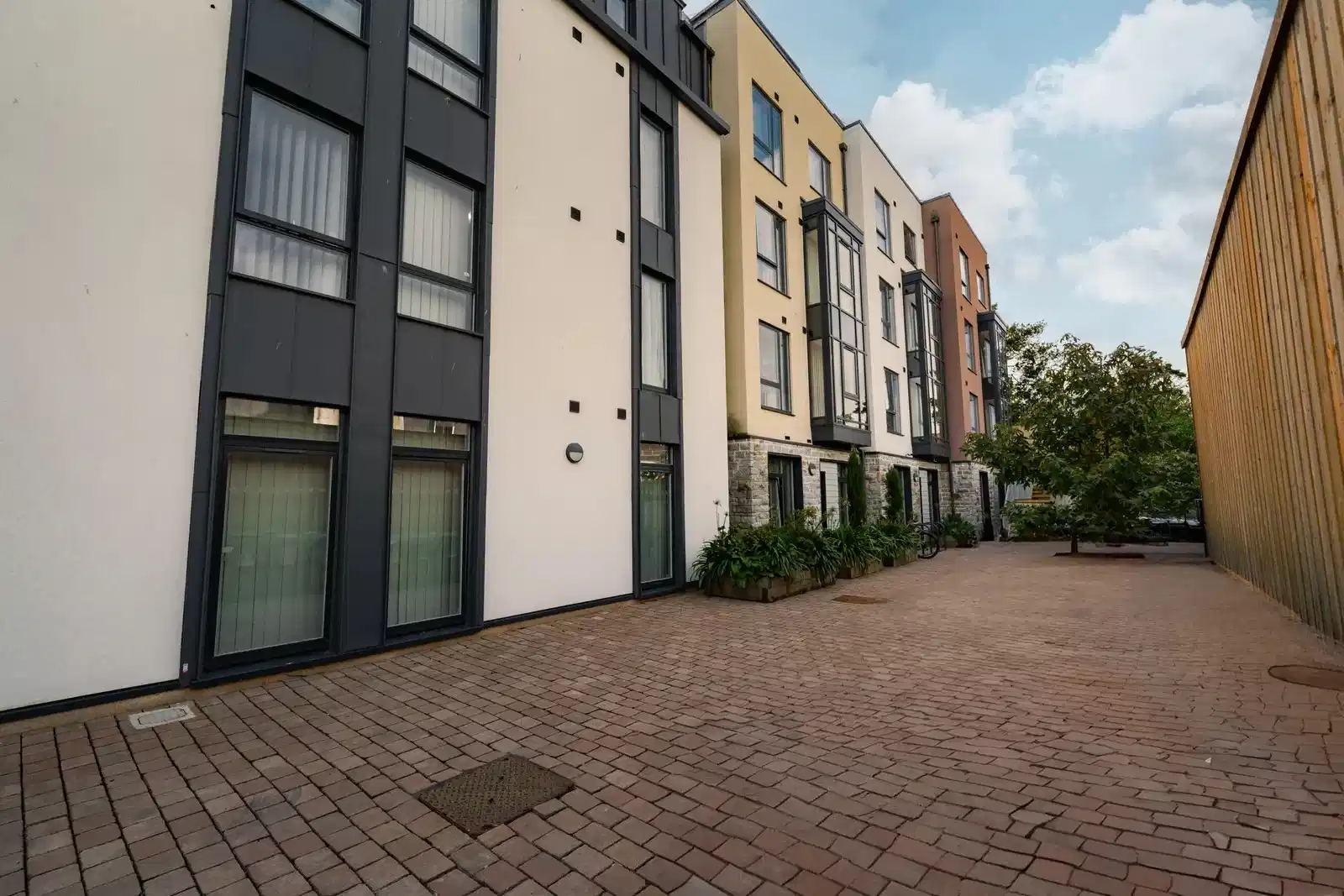 Hydrogen, Falmouth - Falmouth, England, United Kingdom - Exterior