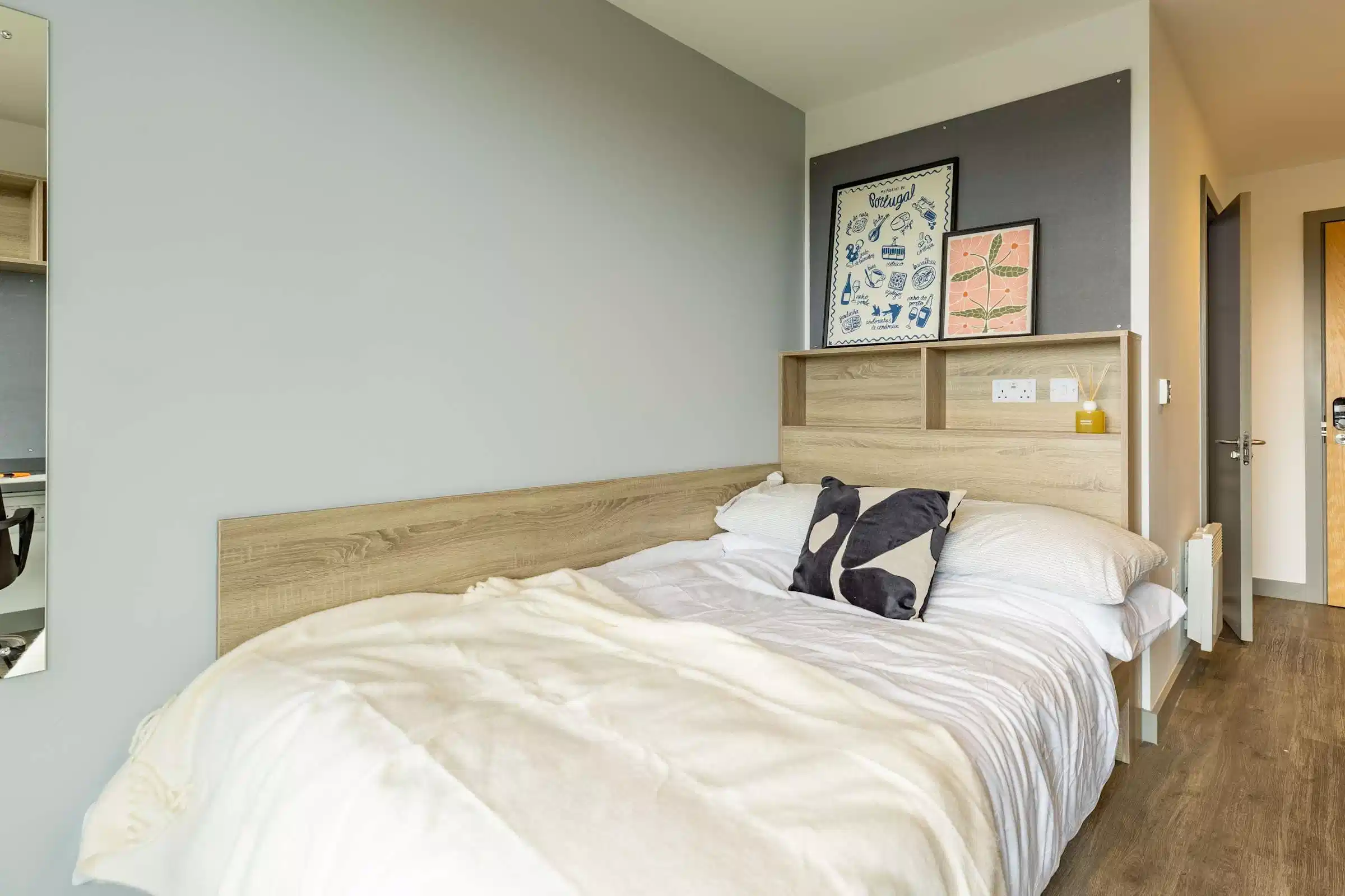 Superior Ensuite - Bedroom