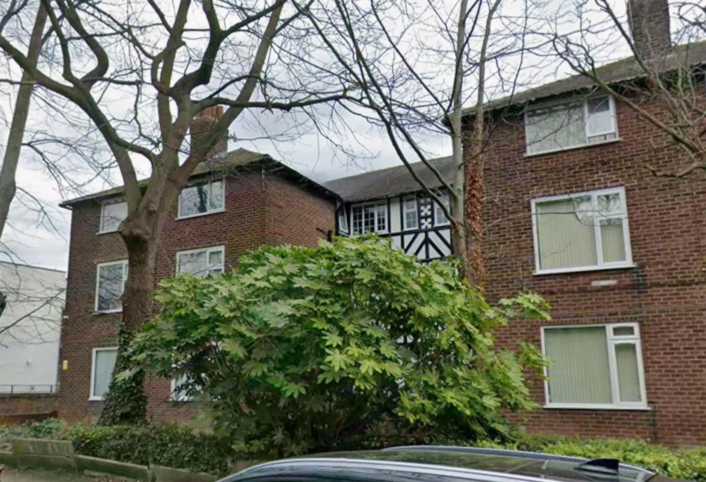 Carfax Court Flats, Manchester image 8