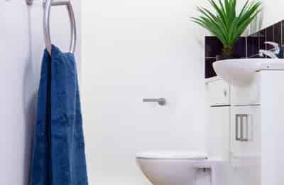 Amenities?w=400&h=260&fit=crop&q=40&auto=format&trim=auto