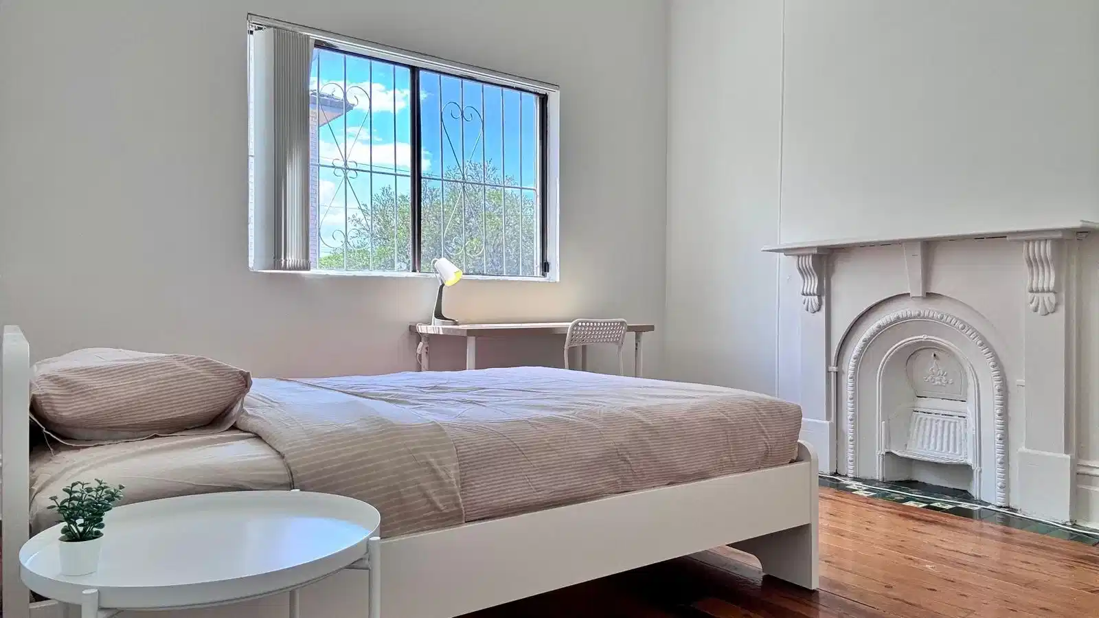 Room in a 5 Bedroom Apartment, Fore St, Canterbury, Australia NSW 2193 - Sydney, New South Wales, Australia - Room 4 - Bedroom