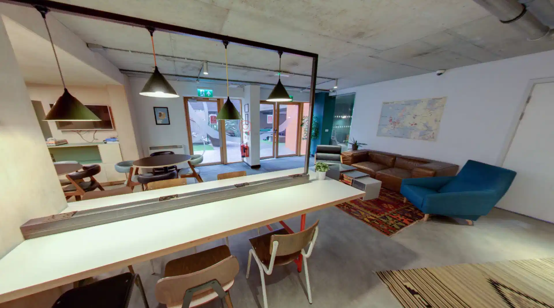 Canto Court, London image 55