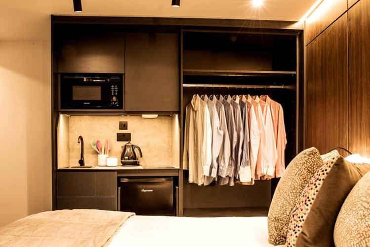  Studio - Kitchen?w=400&h=260&fit=crop&q=40&auto=format&trim=auto