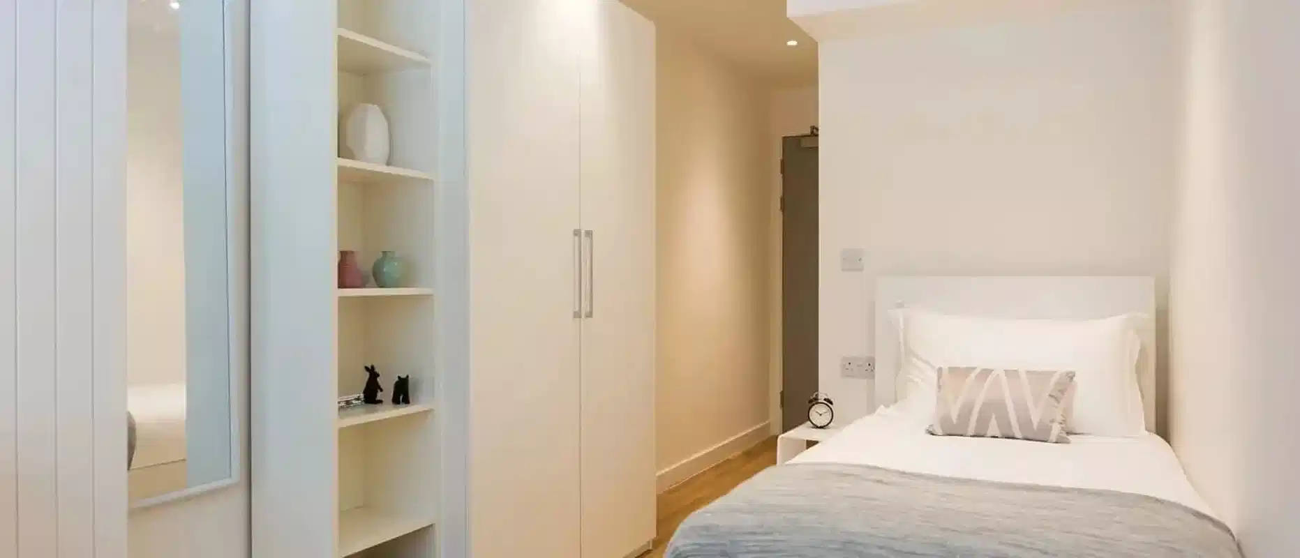 Bronze Ensuite Lower Level Courtyard View