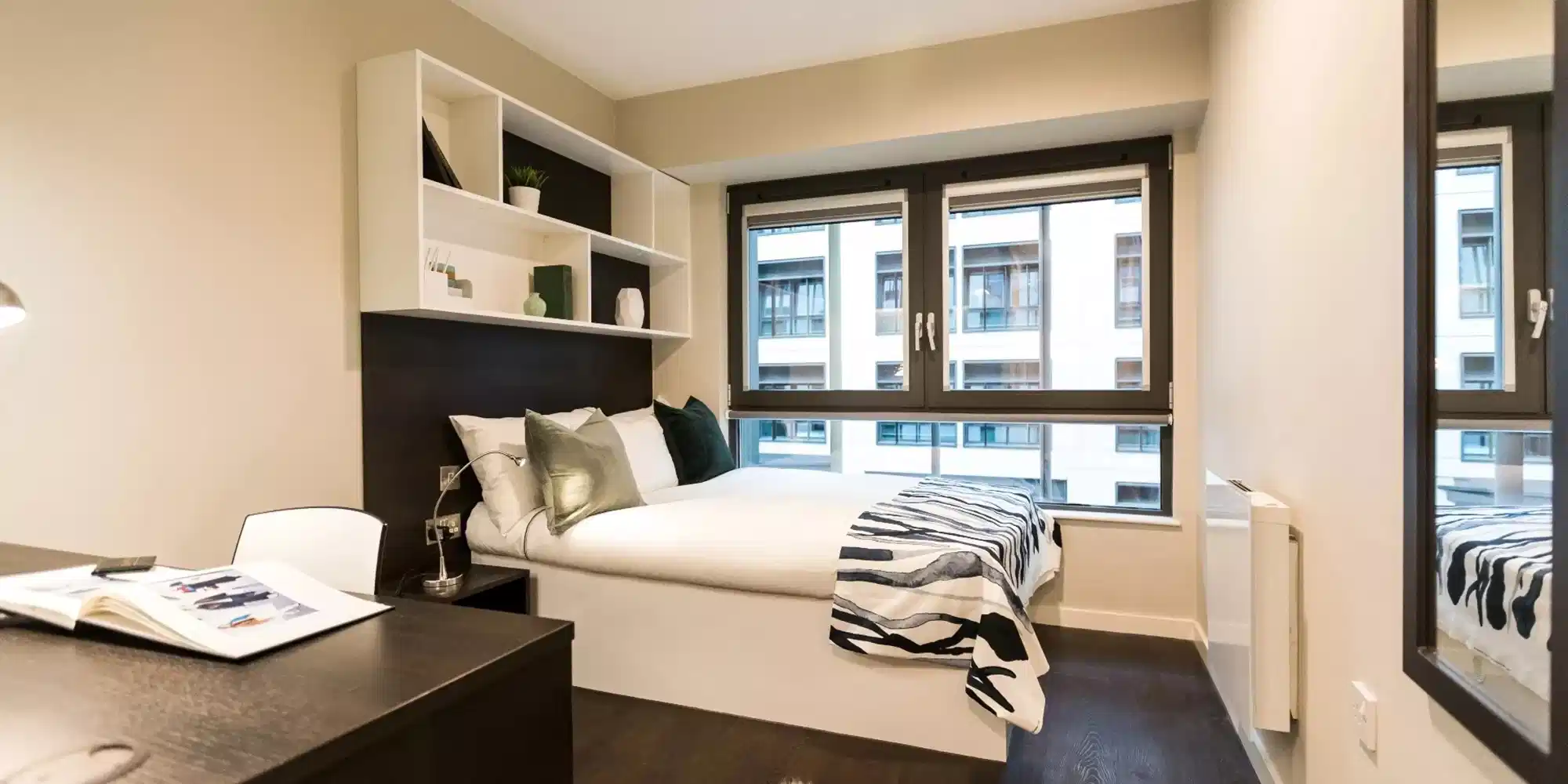 Ensuite Shared Lower - Bedroom