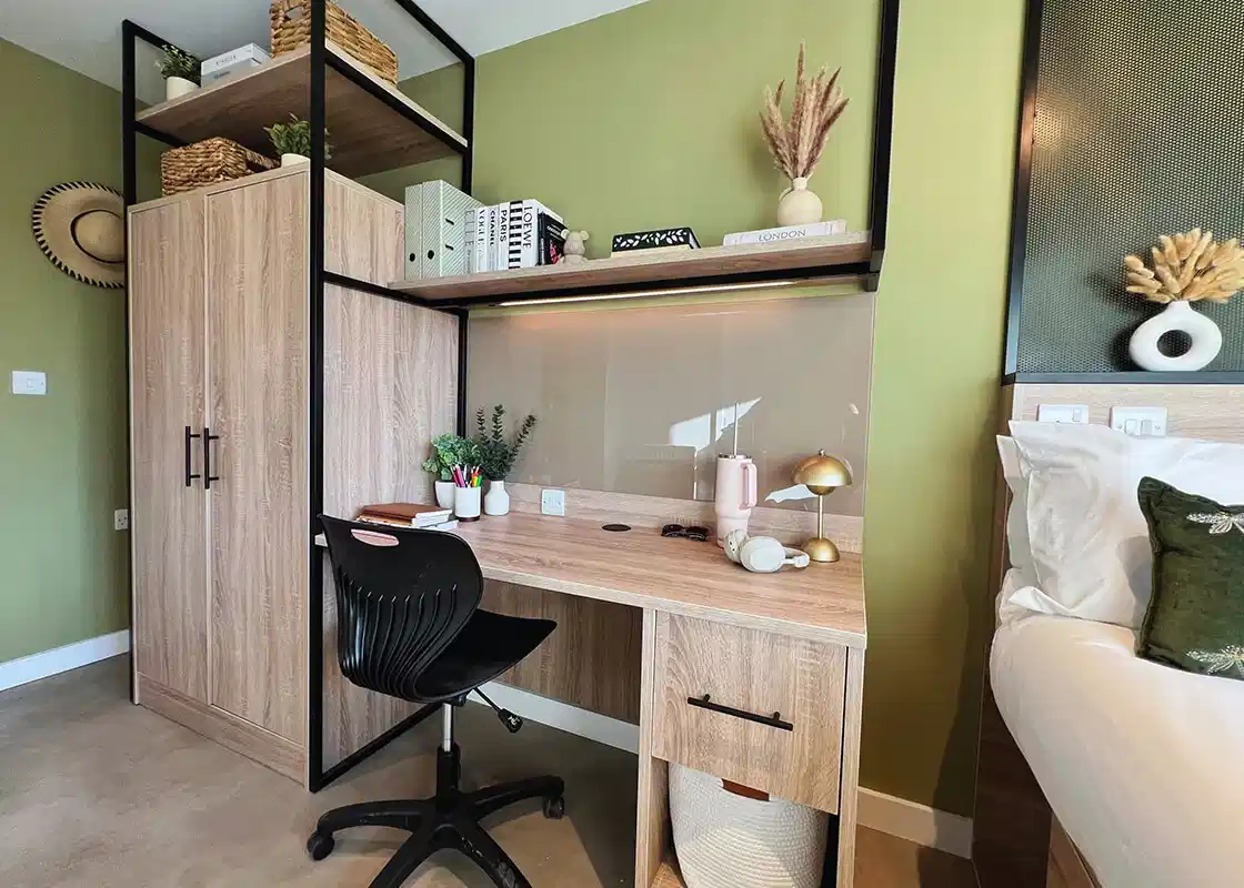 Amenities?w=400&h=260&fit=crop&q=40&auto=format&trim=auto