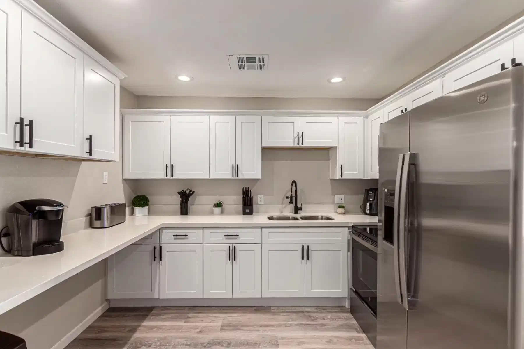 PDP 85205, Mesa - Mesa, Arizona, United States - #28928 : Room in 4 Bed 1 Bath - Kitchen