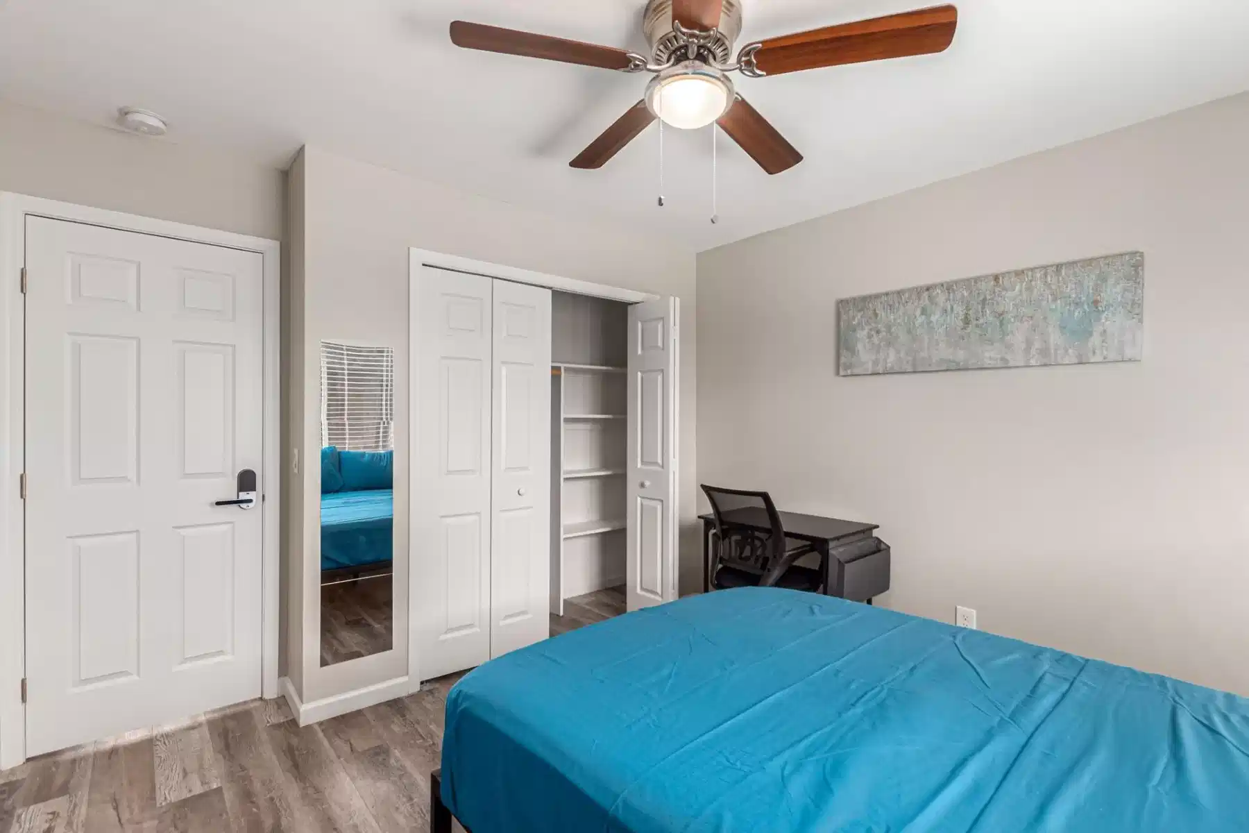 #28928 : Room in 4 Bed 1 Bath - Kitchen?w=400&h=260&fit=crop&q=40&auto=format&trim=auto