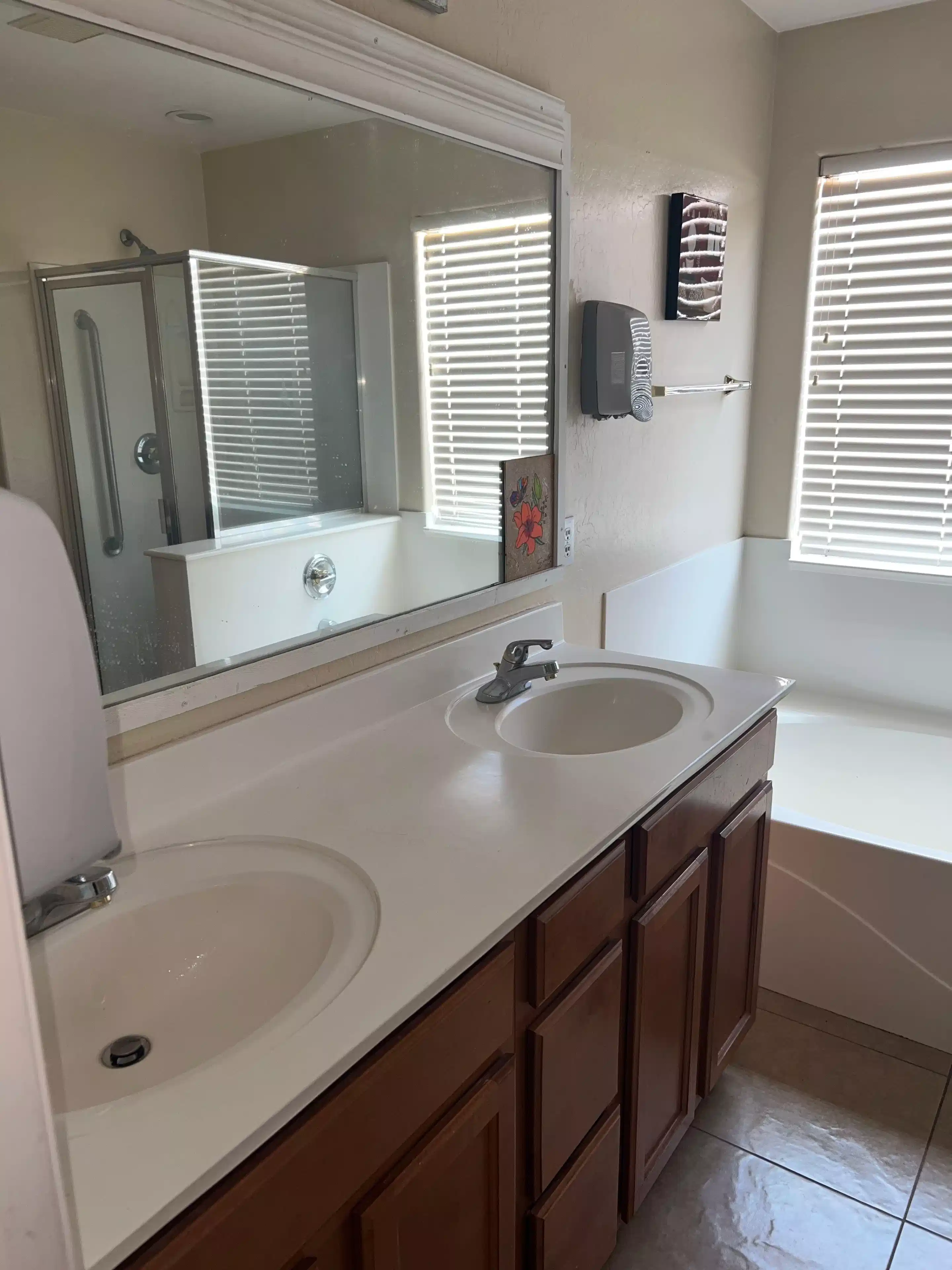 PDP 85043, Phoenix - Phoenix, Arizona, United States - #50792: Room in 4 Bed 2 Bath - Bathroom