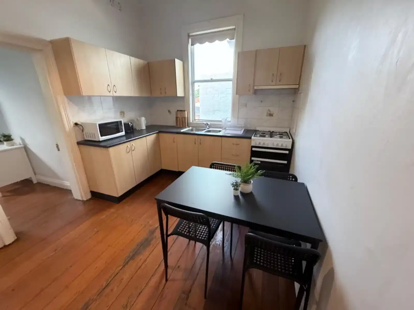 Arncliffe, Sydney - Sydney, New South Wales, Australia - Room 1 - Kitchen