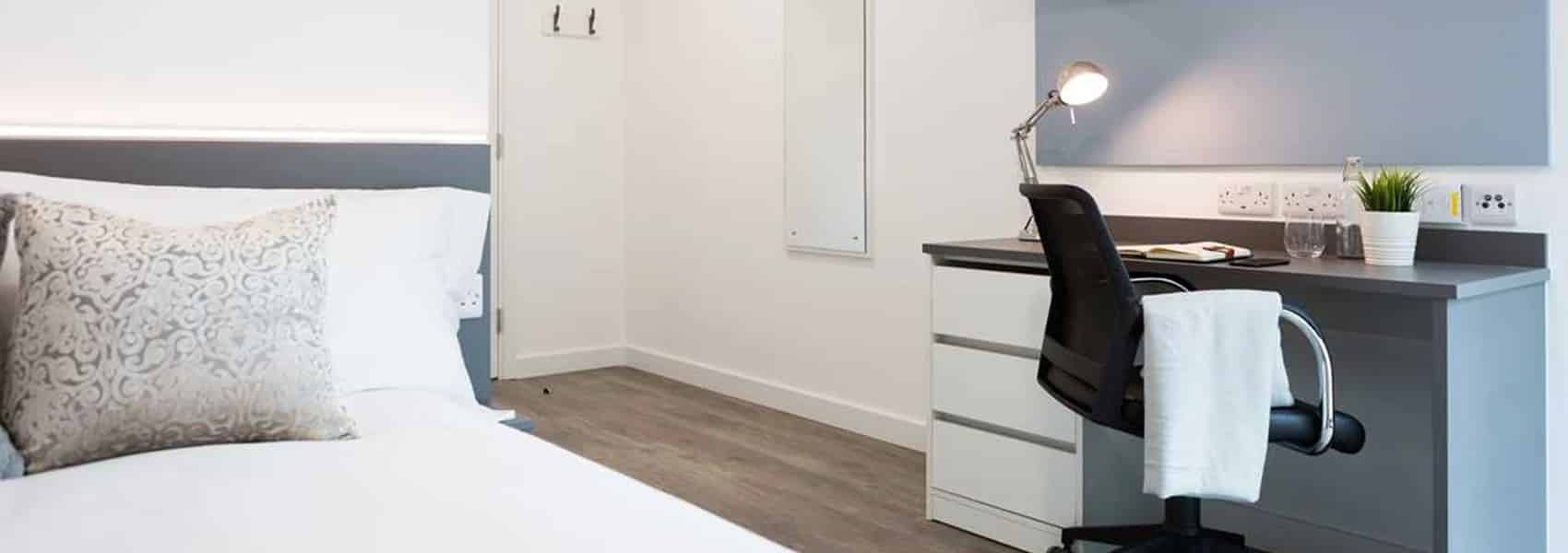 Bronze Ensuite Silver Lower Level