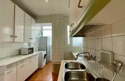 Exterior?w=400&h=260&fit=crop&q=40&auto=format&trim=auto