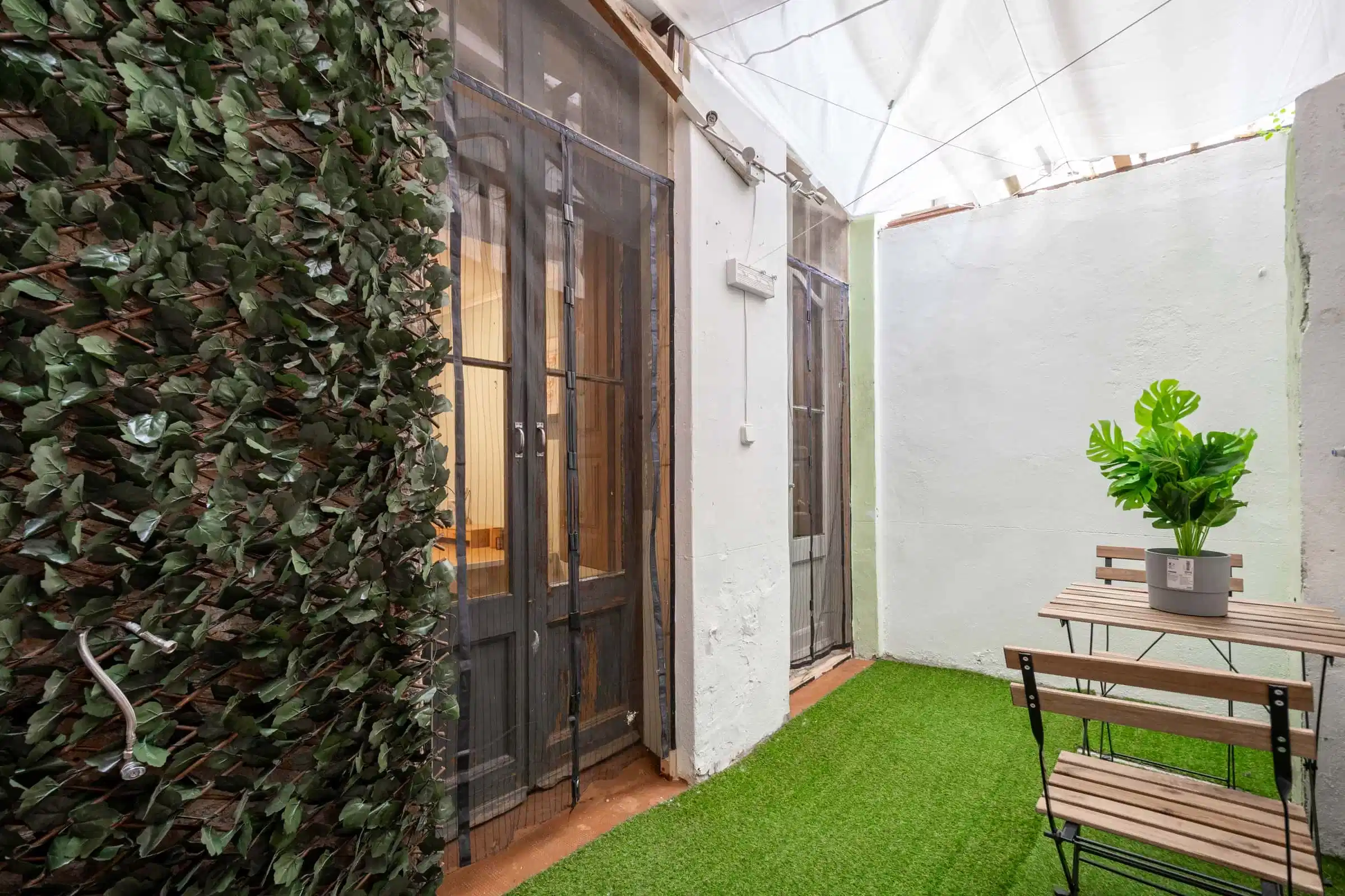 SPC 8013, Barcelona - Barcelona, Spain - Exterior