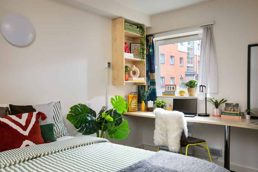 2 Bed Flat