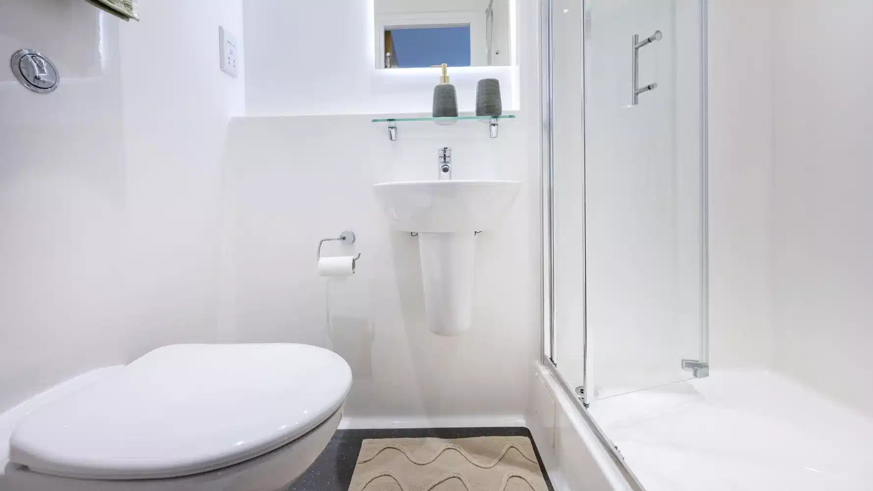 Amenities?w=400&h=260&fit=crop&q=40&auto=format&trim=auto