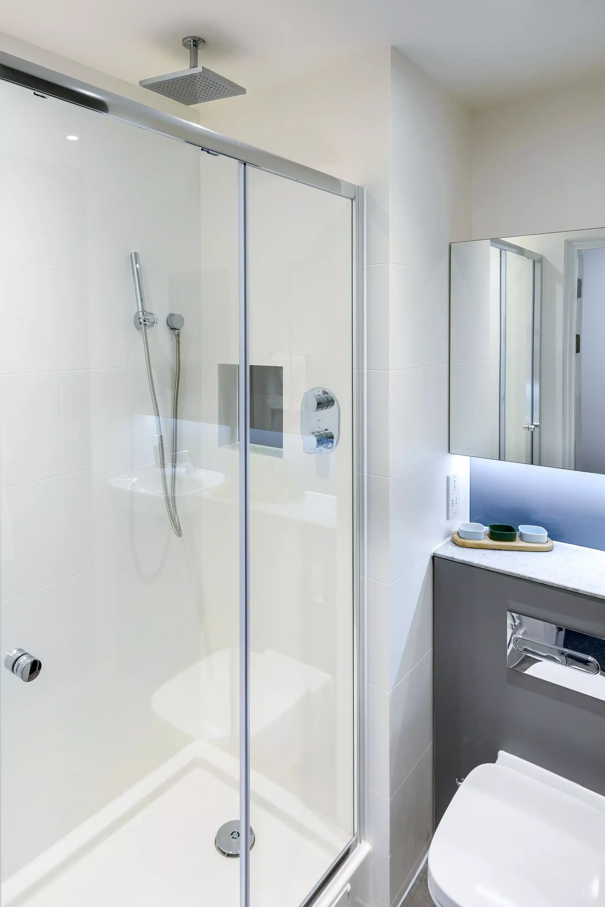 Kitchen?w=400&h=260&fit=crop&q=40&auto=format&trim=auto