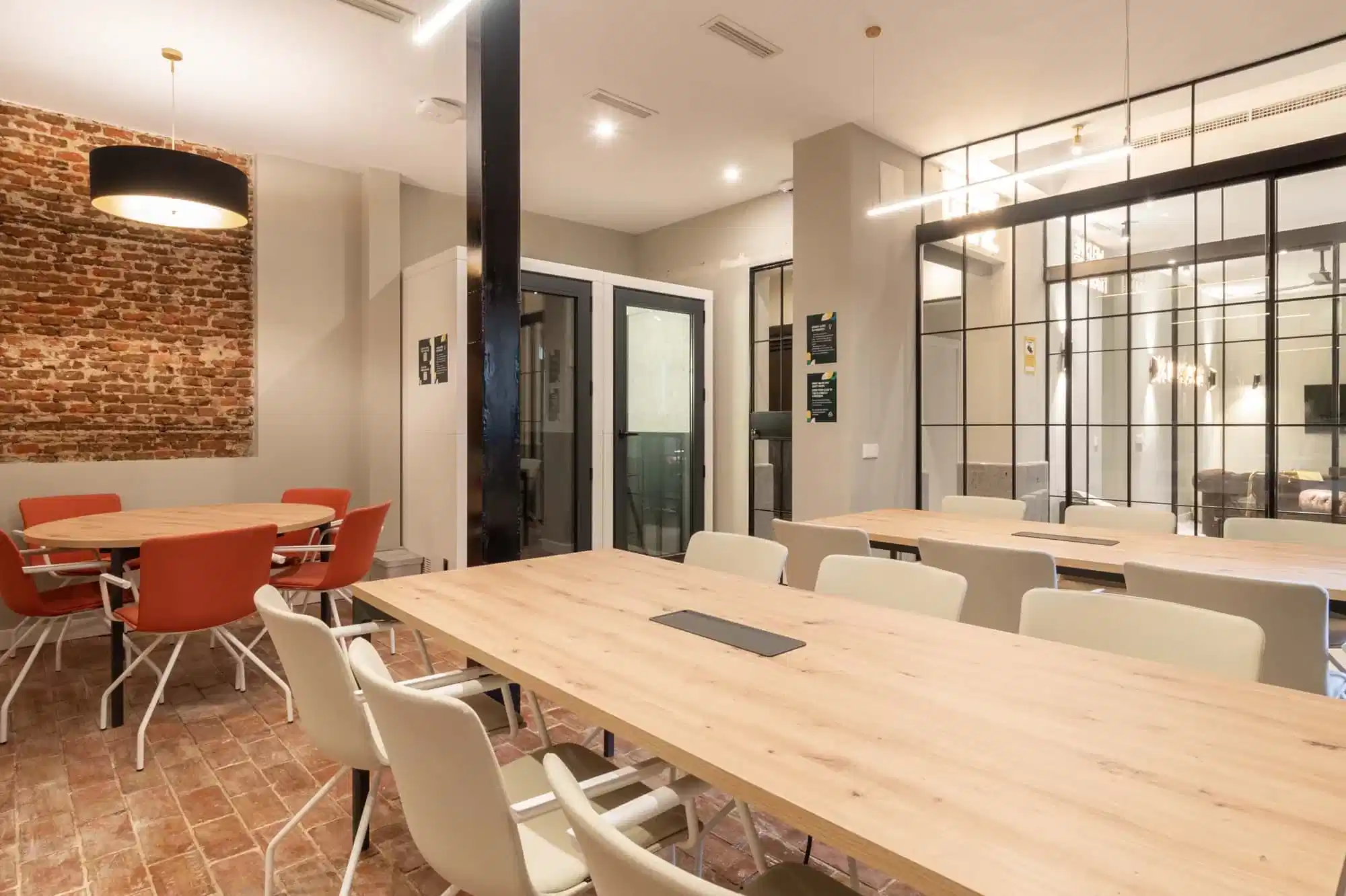 SPC 28039, Madrid - Madrid, Spain - Exterior