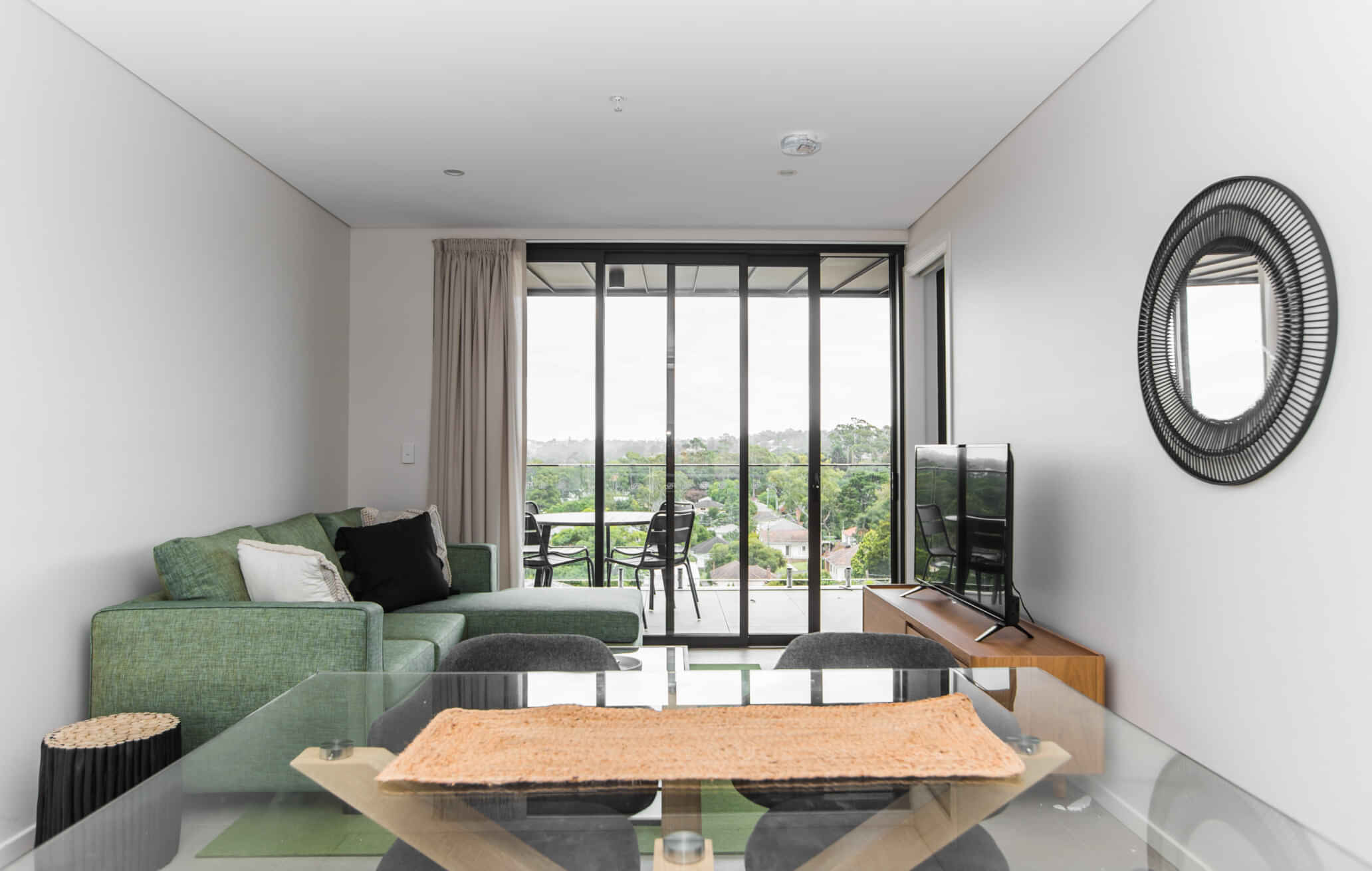 Room?w=400&h=260&fit=crop&q=40&auto=format&trim=auto