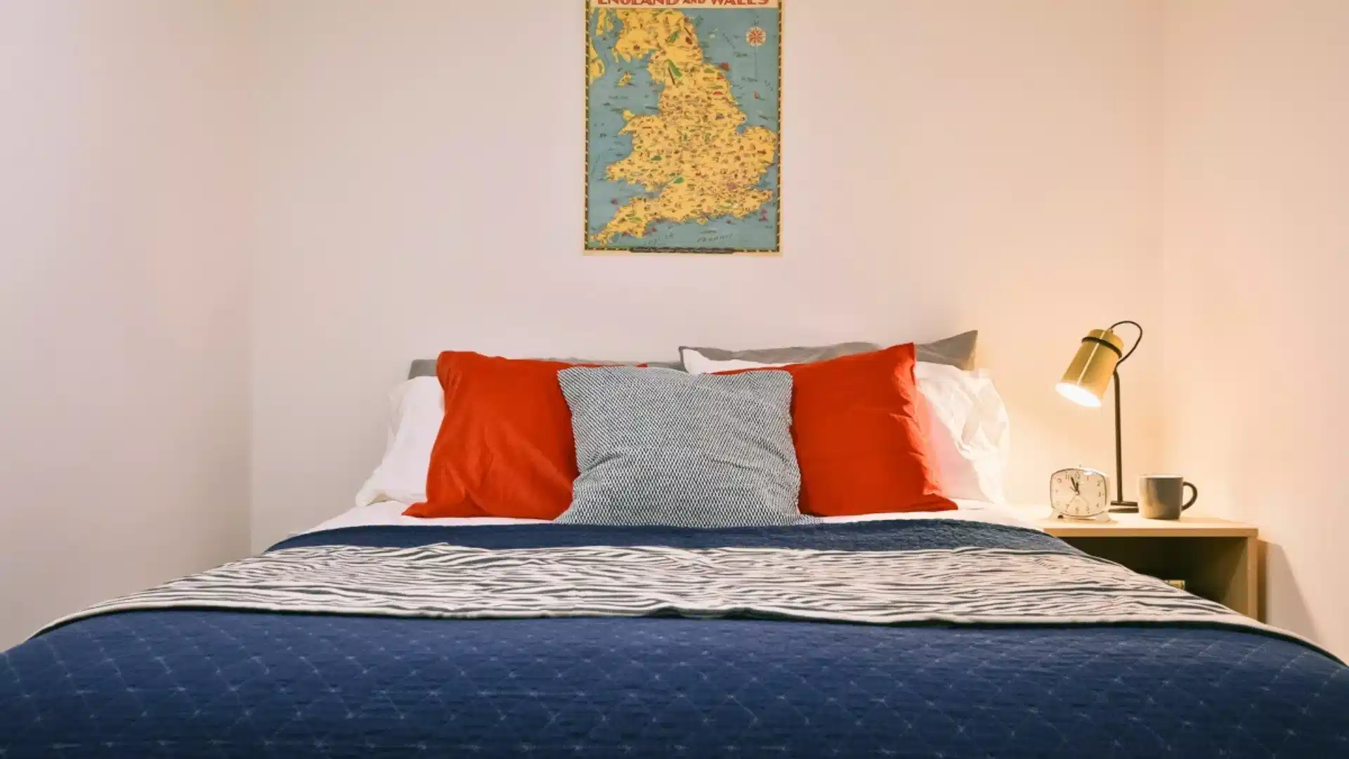 Classic Studio - Amenities?w=400&h=260&fit=crop&q=40&auto=format&trim=auto