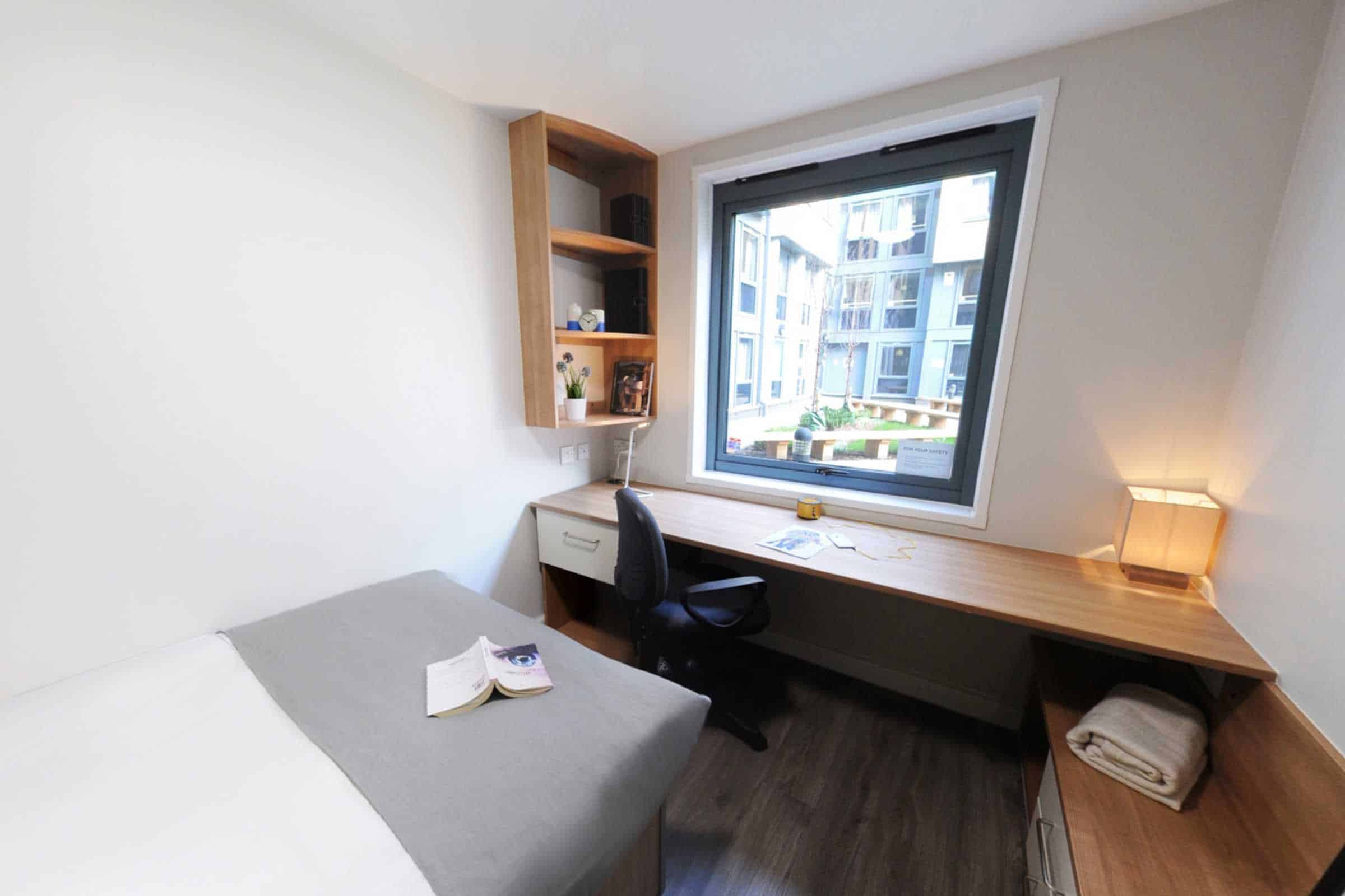Silver Ensuite Mid Level