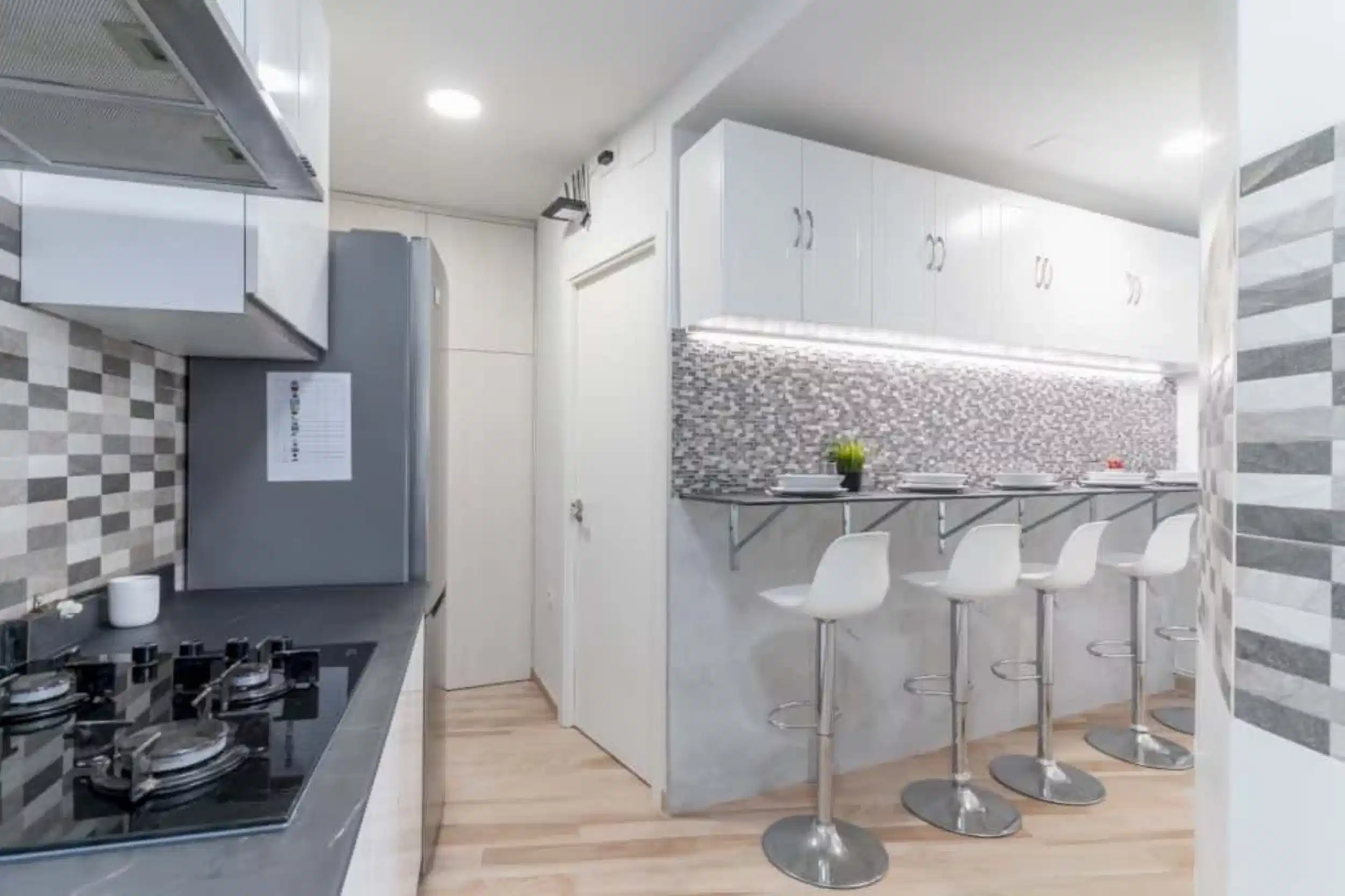 SPC 28011, Madrid - Madrid, Spain - Kitchen
