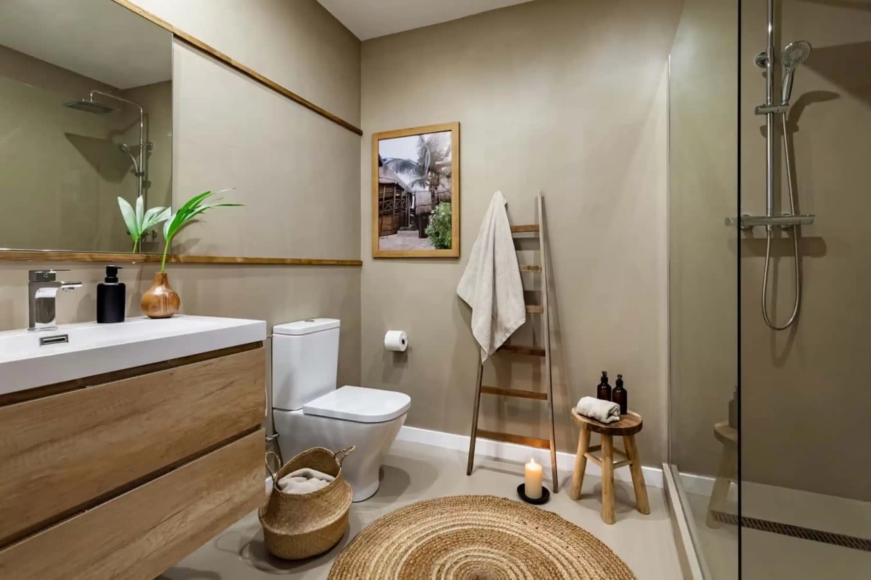 Exterior?w=400&h=260&fit=crop&q=40&auto=format&trim=auto