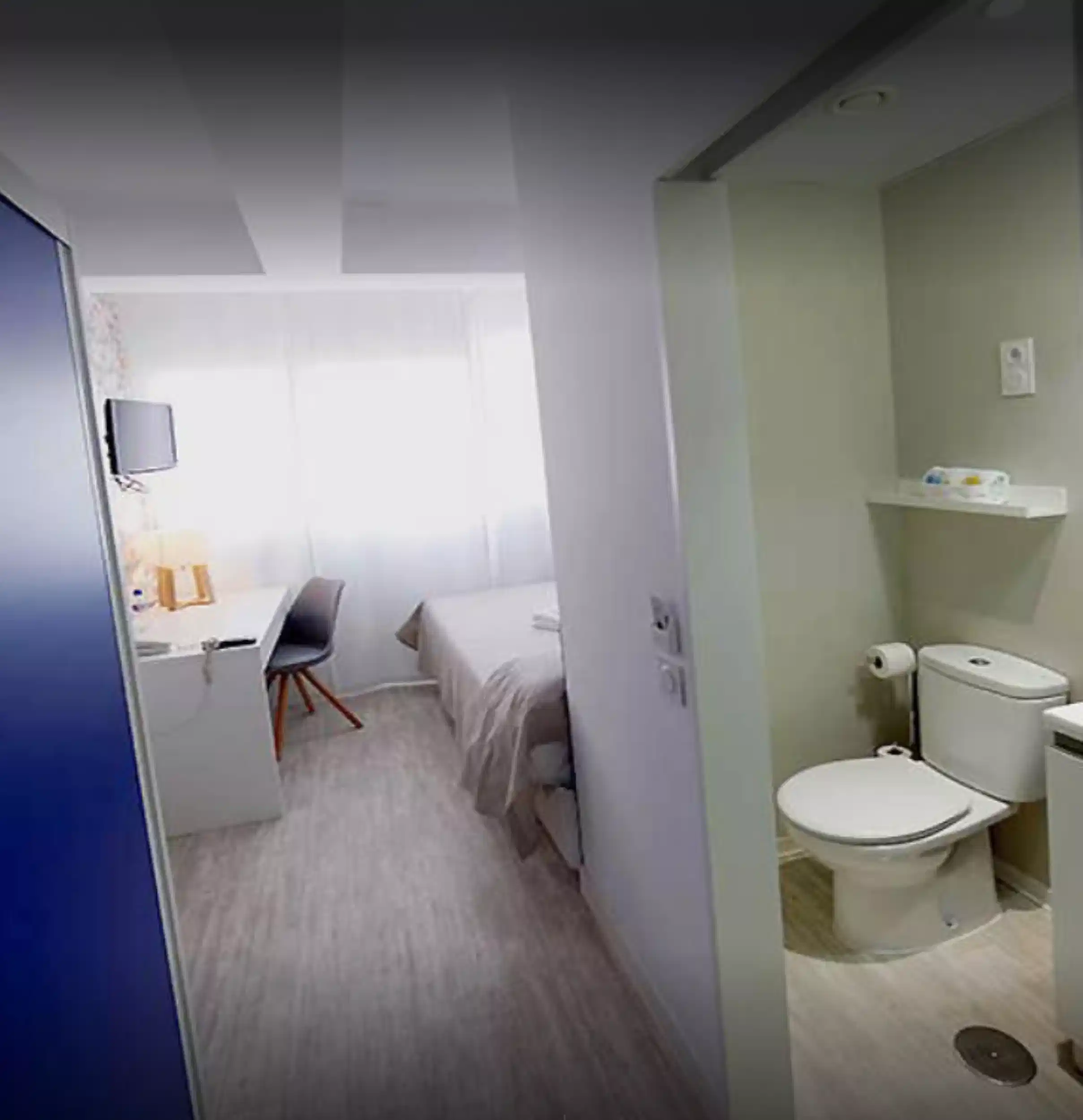 Amenities?w=400&h=260&fit=crop&q=40&auto=format&trim=auto