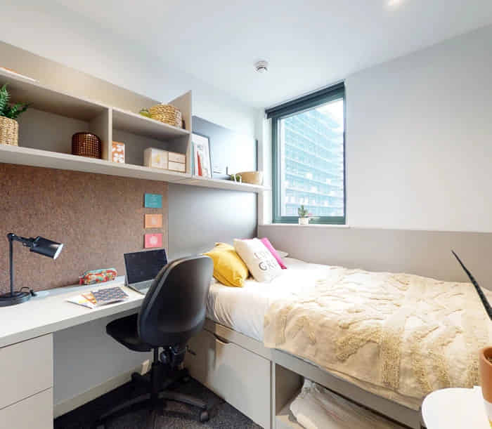  Bronze Ensuite Upper Level Standard View