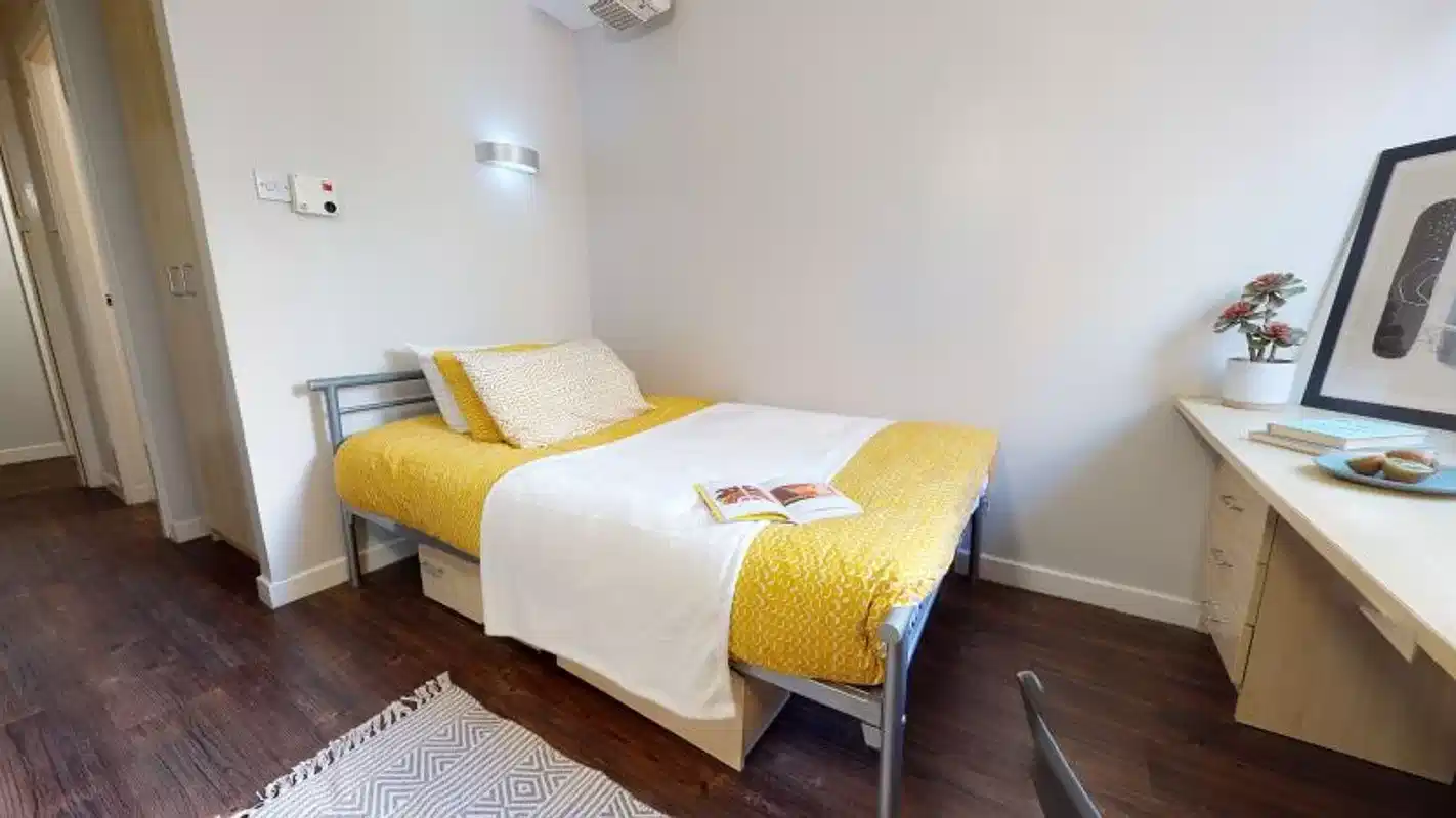 Silver 1 Bed Apartment