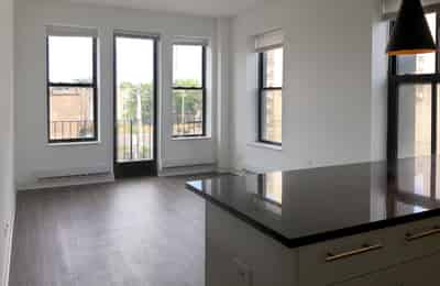 Amenities?w=400&h=260&fit=crop&q=40&auto=format&trim=auto