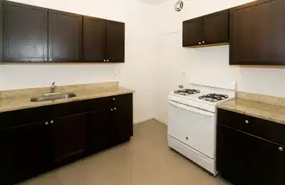 Harper Court, Chicago - Chicago, Illinois, United States - Kitchen