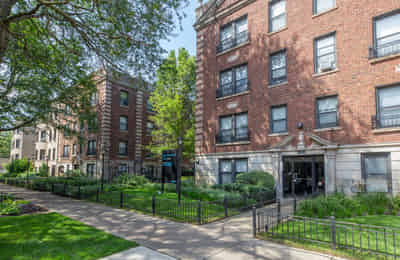 Woodlawn Terrace, Chicago - Chicago, Illinois, United States - Exterior