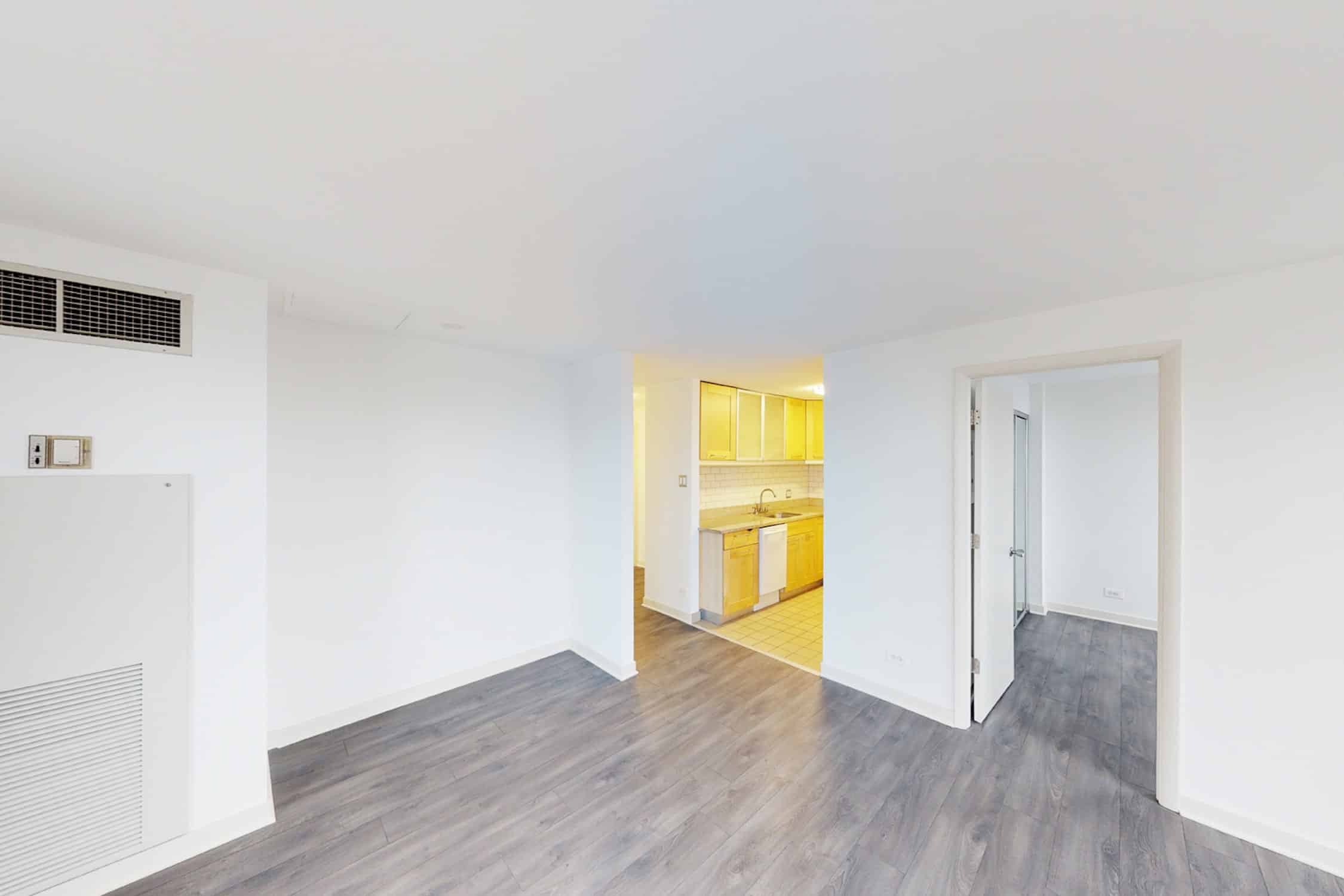 Amenities?w=400&h=260&fit=crop&q=40&auto=format&trim=auto