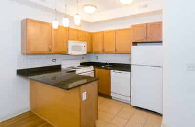 Amenities?w=400&h=260&fit=crop&q=40&auto=format&trim=auto