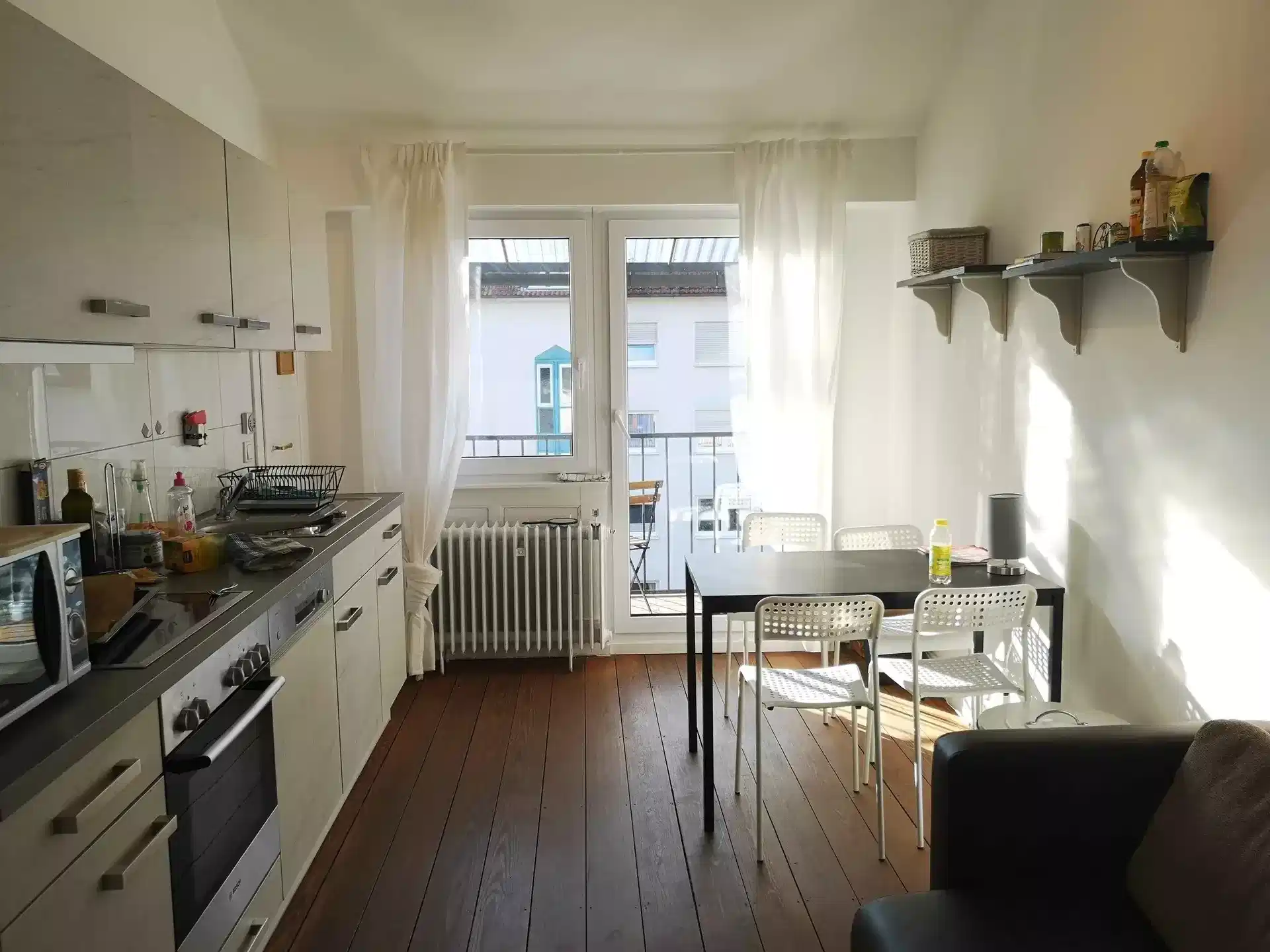 De Neufville Straße, Frankfurt - Frankfurt, Germany - Private Room (90 Sqm) - Kitchen