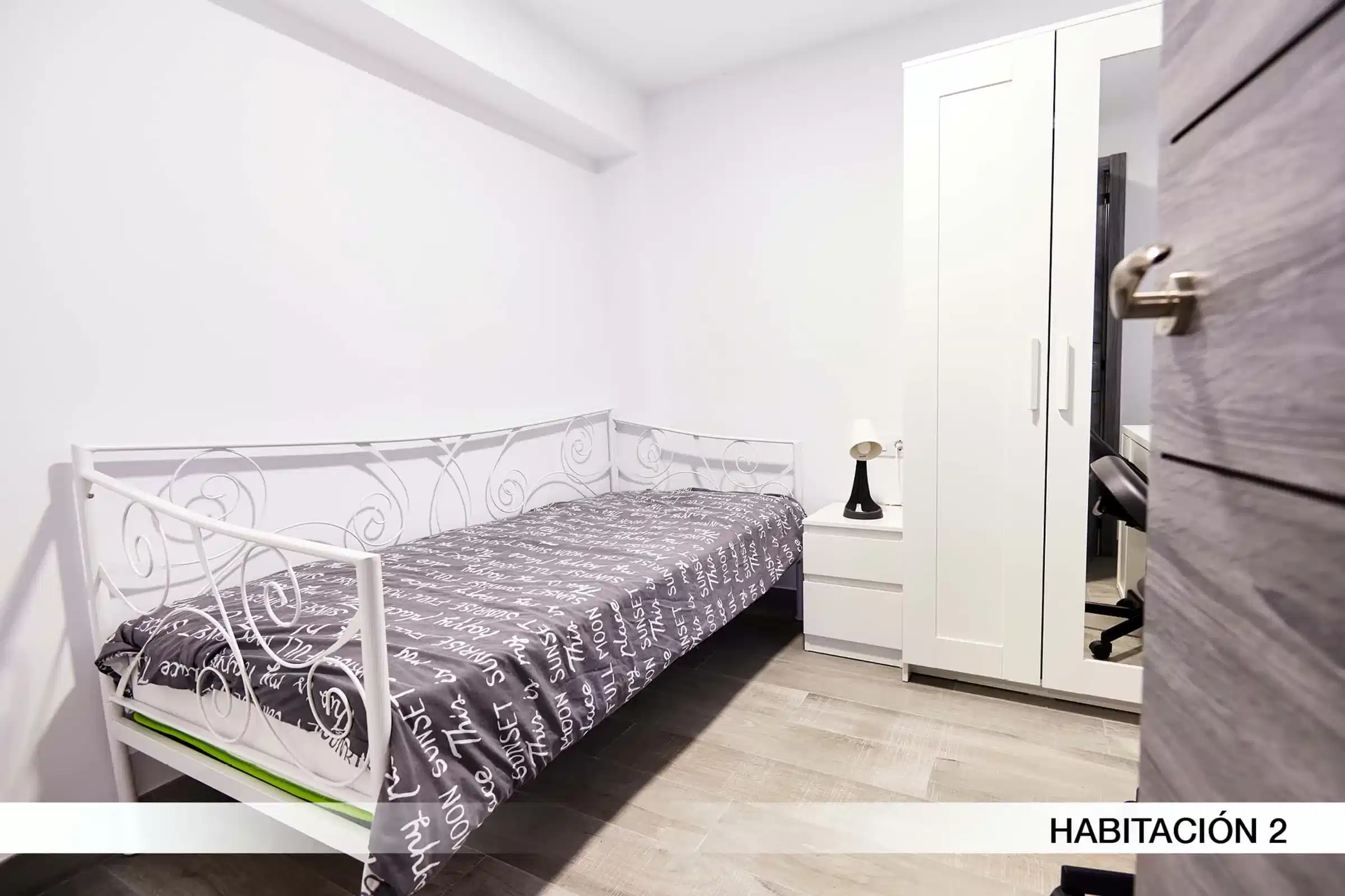 SPC 41009, Sevilla - Seville, Spain - Room in 2 Bedroom 1 Bathroom (Avenida Doctor Fedriani) - Bedroom