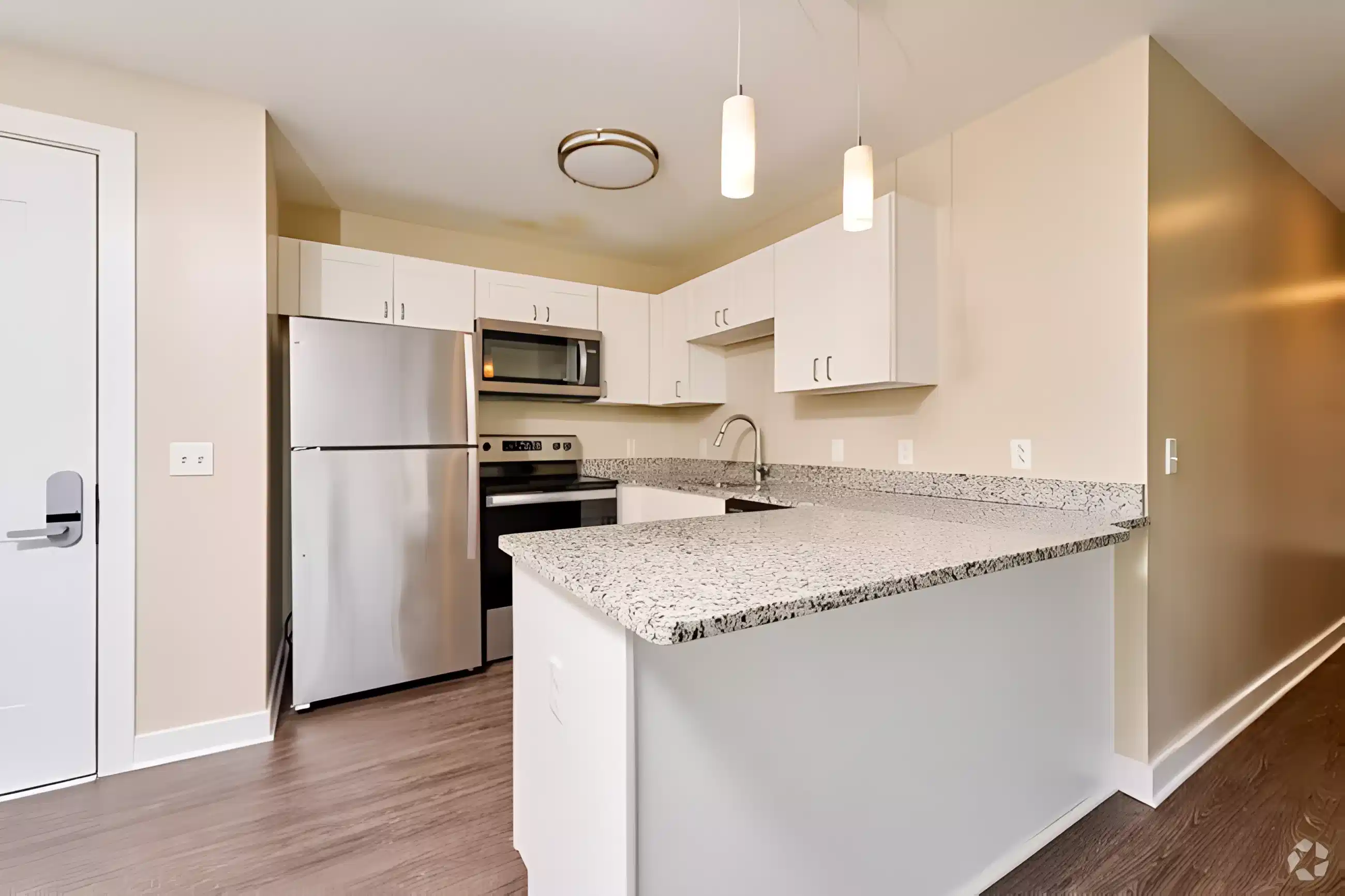 Kitchen?w=400&h=260&fit=crop&q=40&auto=format&trim=auto